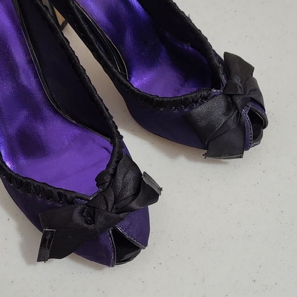 ‼️3/$20 Le Chateau Laced Up Bow Purple Heels - Picture 4 of 5